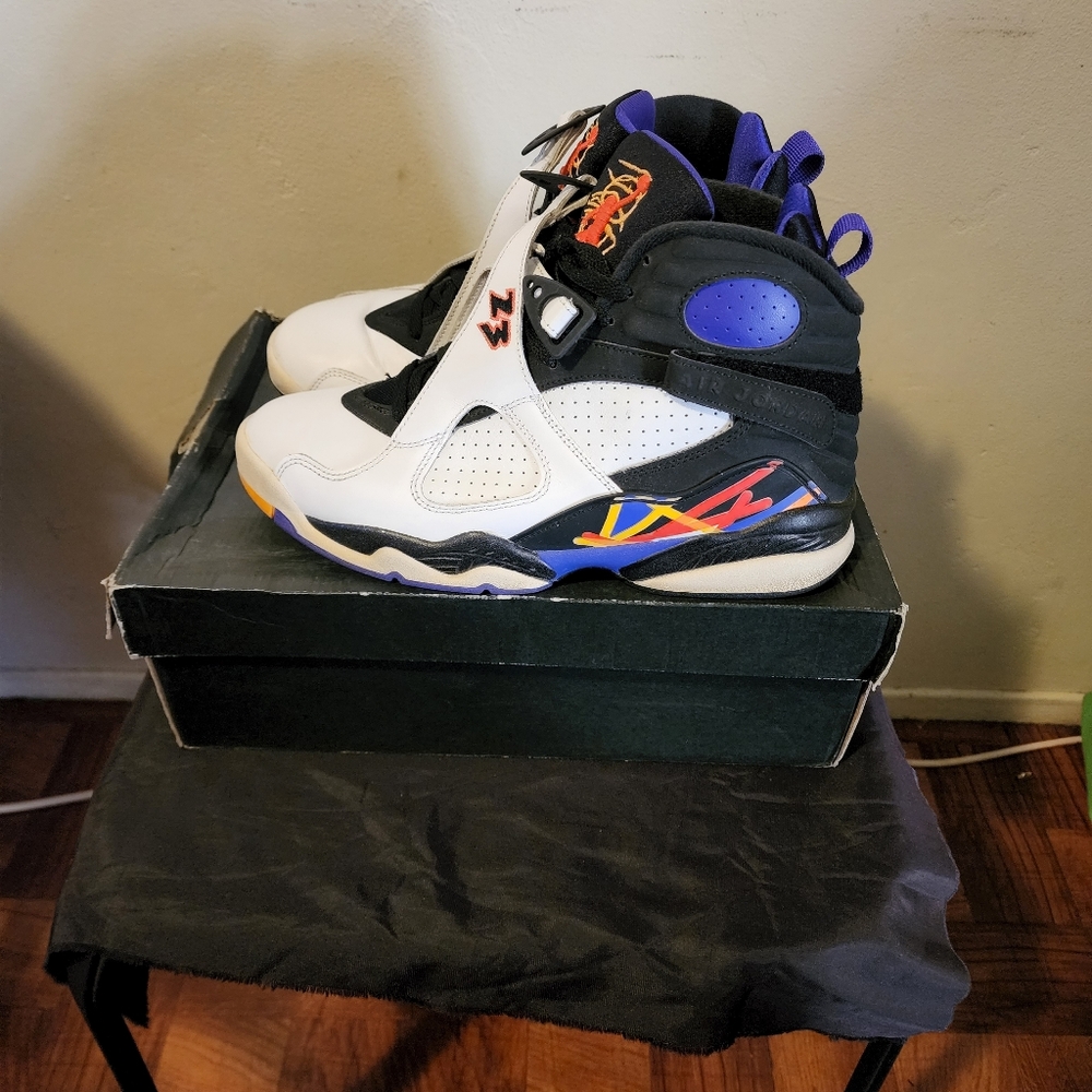 Air Jordan 8 Three-Peat - Picture 5 of 5